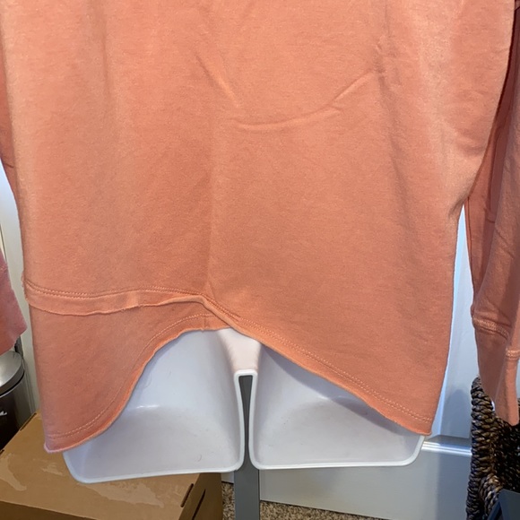 Women's Fifteen Twenty Soft comfy long sleeved hooded pullover , size M - Picture 8 of 11